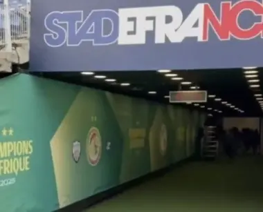 عصيان رياضي ممنهج من قلب باريس .. السنغال تكتب فصلا جديدا من "التمرد" على الشرعية القارية والهيئات القضائية